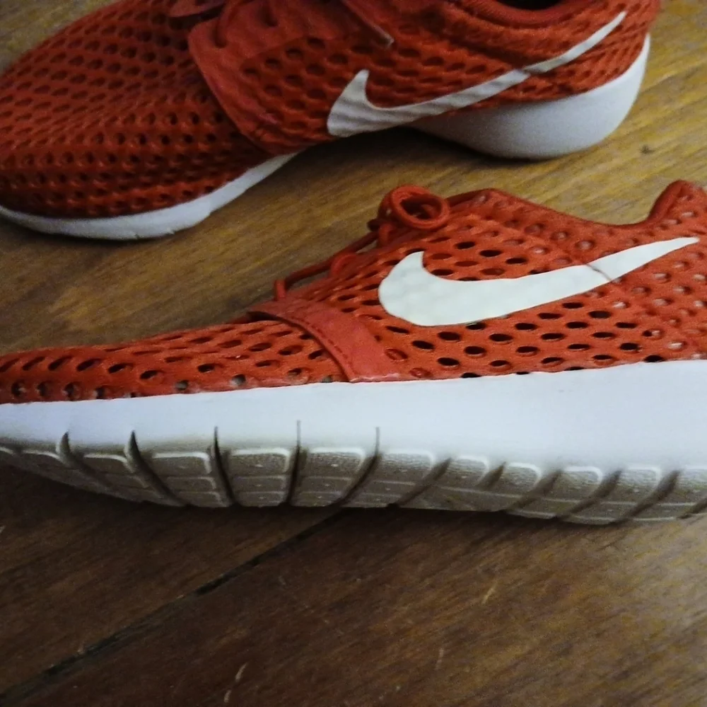 Nike Shoes Youth Size 6.5Y Running Sneakers 705485-601 Red Mesh Low Top